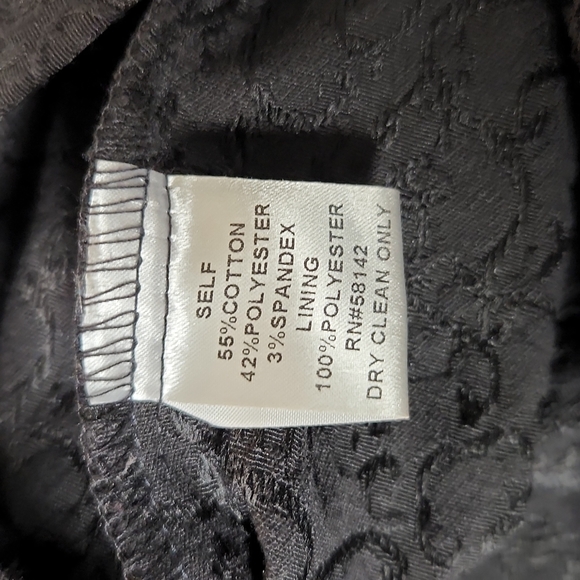 London Times Black Floral Desiner Dress Black Rose Neckline Size 10 - Picture 11 of 12